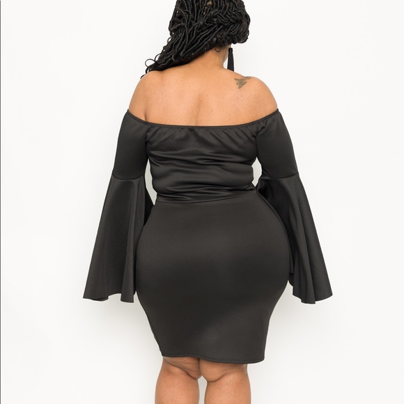 Classy LBD - Plus size - Picture 3 of 3